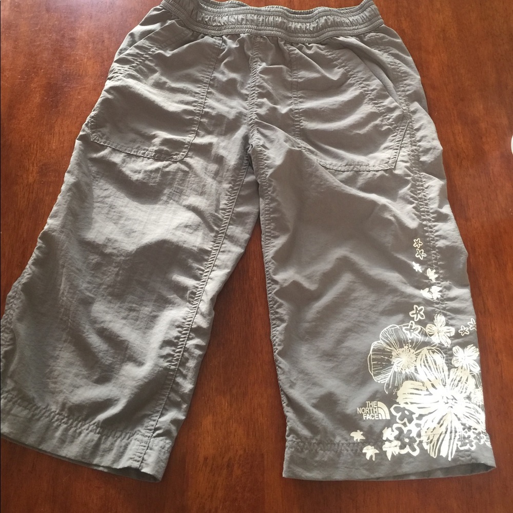 VGUC Gray North Face Capris